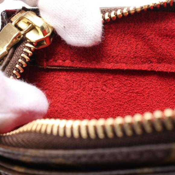 LOUIS VUITTON Brown Monogram Leather Shoulder Bag - Picture 6 of 9